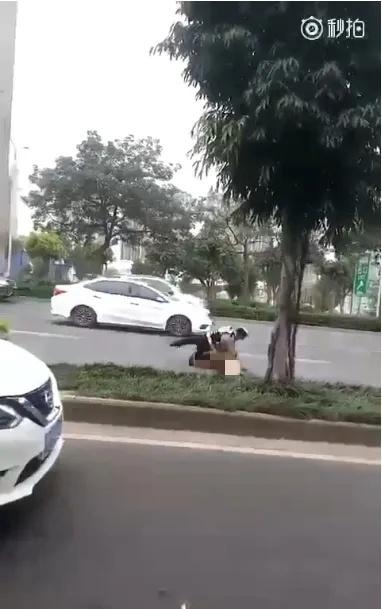 详细阅读:裸奔女(裸奔游泳有多尴尬啊) 裸奔女(裸奔游泳有多尴尬啊)
